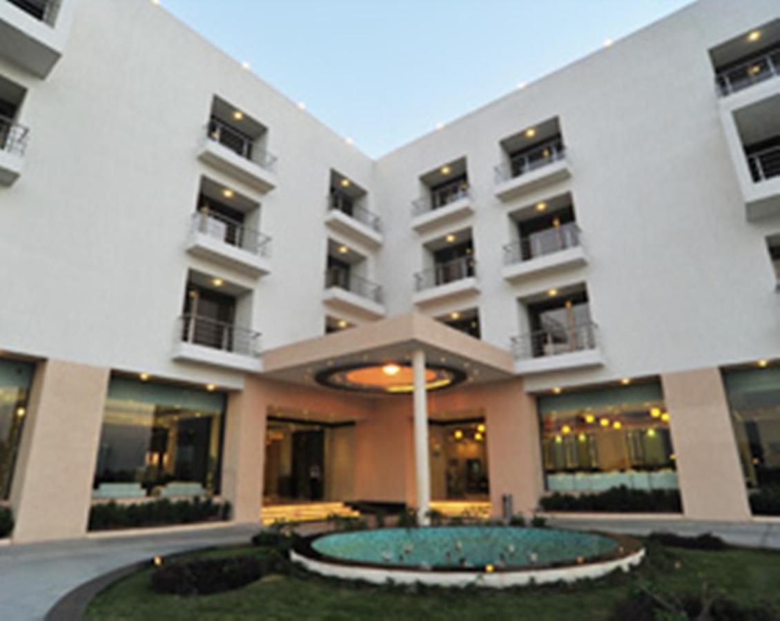 Hotel Krsna Lila By The Blues Sānand Zewnętrze zdjęcie